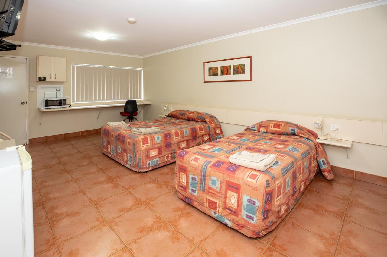 Leichhardt Hotel Motel Cloncurry Bagian luar foto
