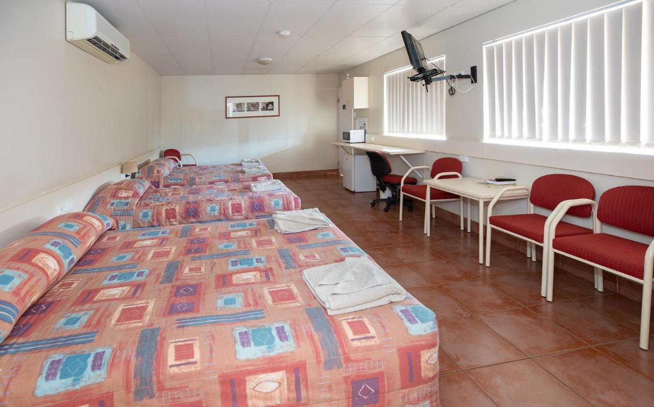 Leichhardt Hotel Motel Cloncurry Bagian luar foto