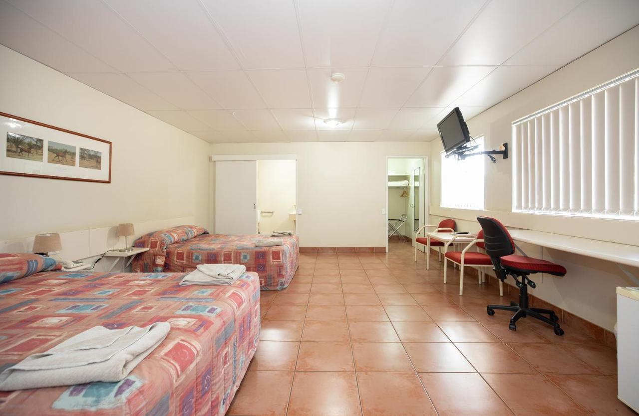Leichhardt Hotel Motel Cloncurry Bagian luar foto